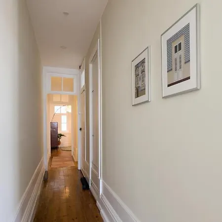 Apartment Pretty Clerigos 132 *