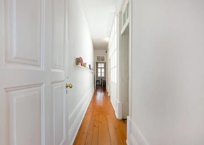 Pretty Clerigos 132 *