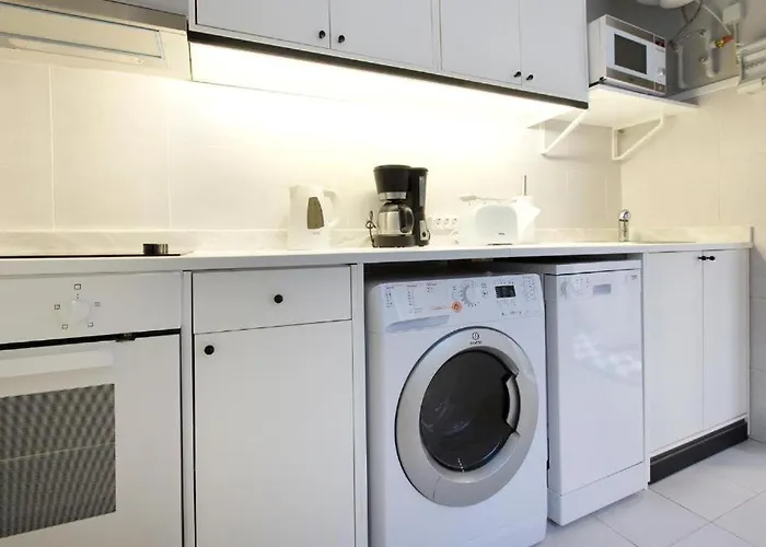 Pretty Clerigos 132 *