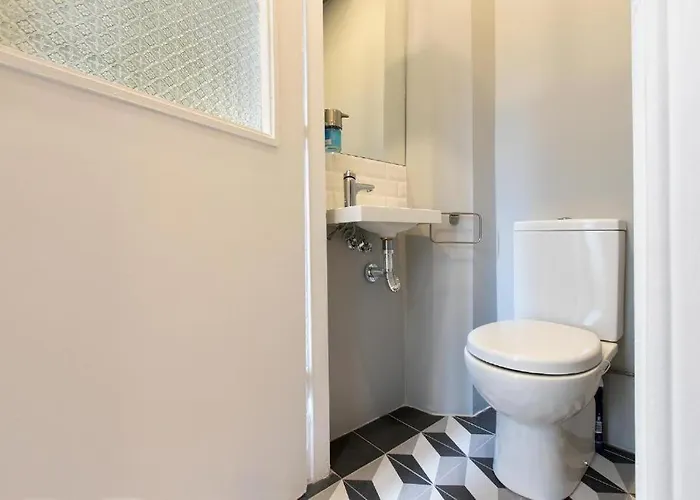 Apartment Pretty Clerigos 132 *