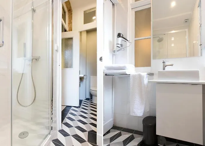 Pretty Clerigos 132 *